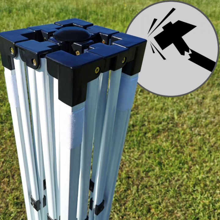 Detail of the upper part of the assembled aluminum frame